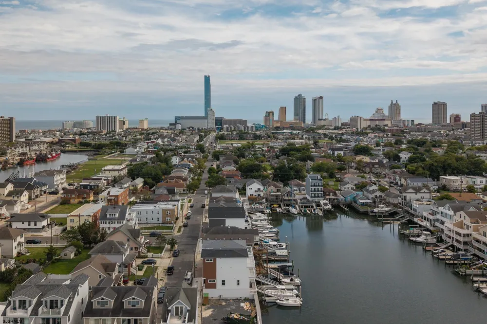 618 N Connecticut Ave Atlantic City, NJ 08401