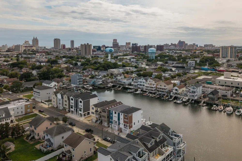 618 N Connecticut Ave Atlantic City, NJ 08401