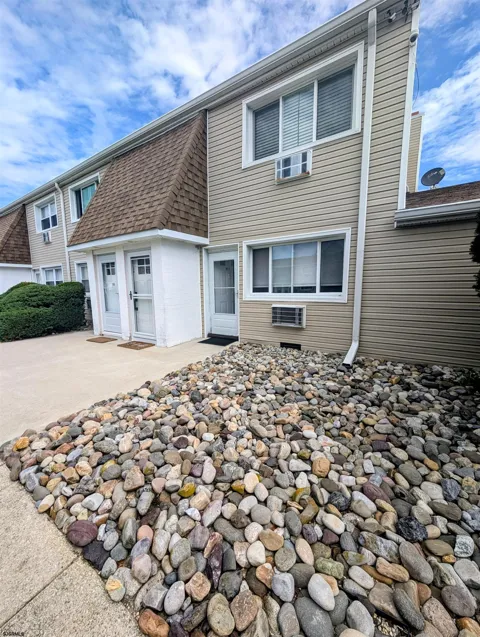 4901 Harbor Beach Blvd
