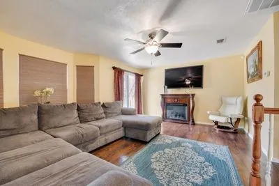 6405 Creekbend Court Arlington, TX 76001