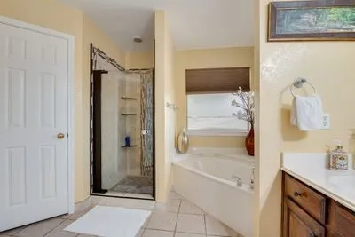 6405 Creekbend Court Arlington, TX 76001
