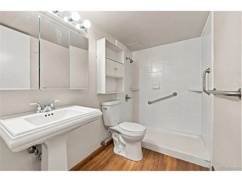 799 Dahlia Street #201 Denver, CO 80220