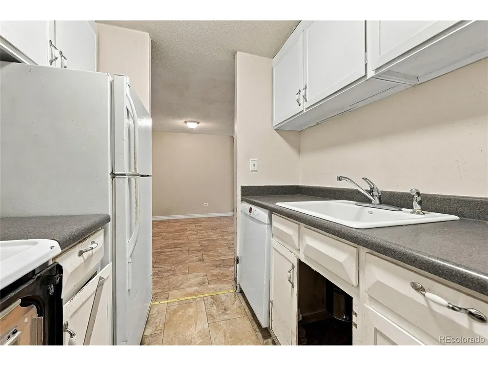 799 Dahlia Street #201 Denver, CO 80220