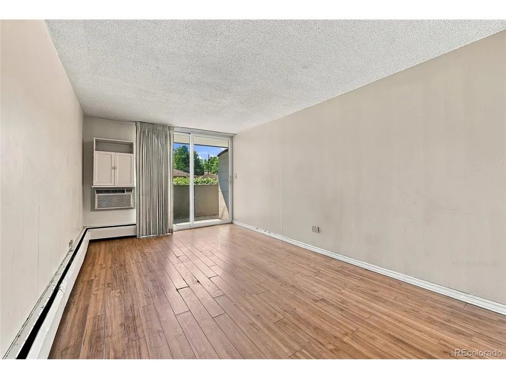 799 Dahlia Street #201 Denver, CO 80220