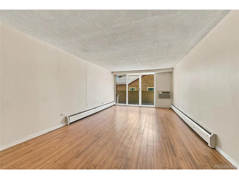799 Dahlia Street #201 Denver, CO 80220