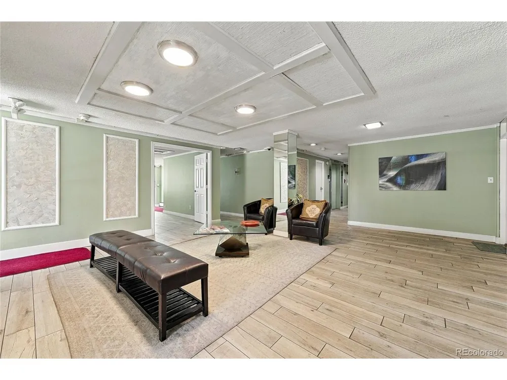 799 Dahlia Street #201 Denver, CO 80220