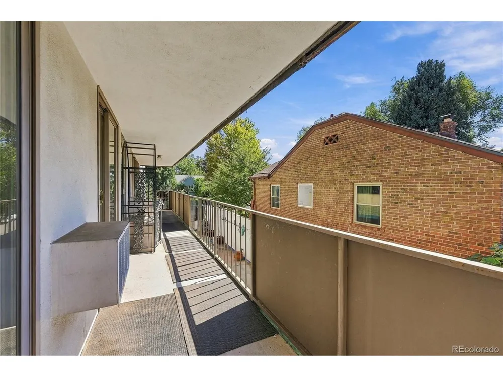 799 Dahlia Street #201 Denver, CO 80220