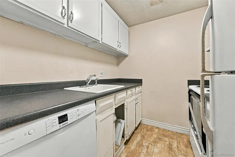 799 Dahlia Street #201 Denver, CO 80220