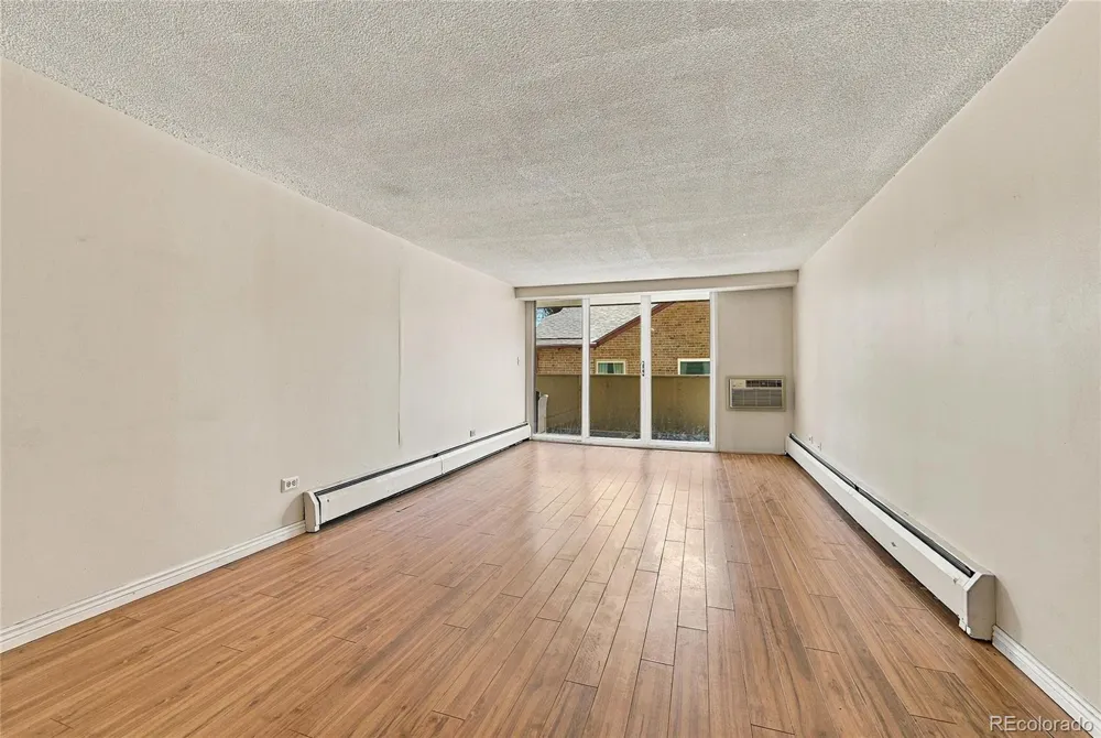 799 Dahlia Street #201 Denver, CO 80220