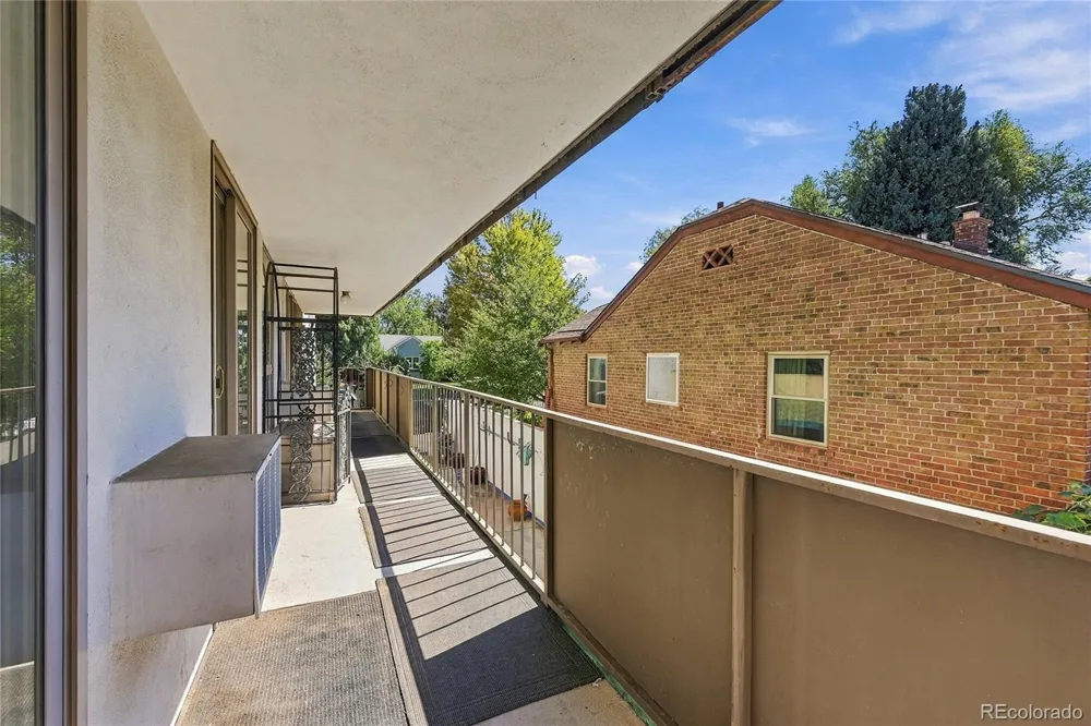 799 Dahlia Street #201 Denver, CO 80220