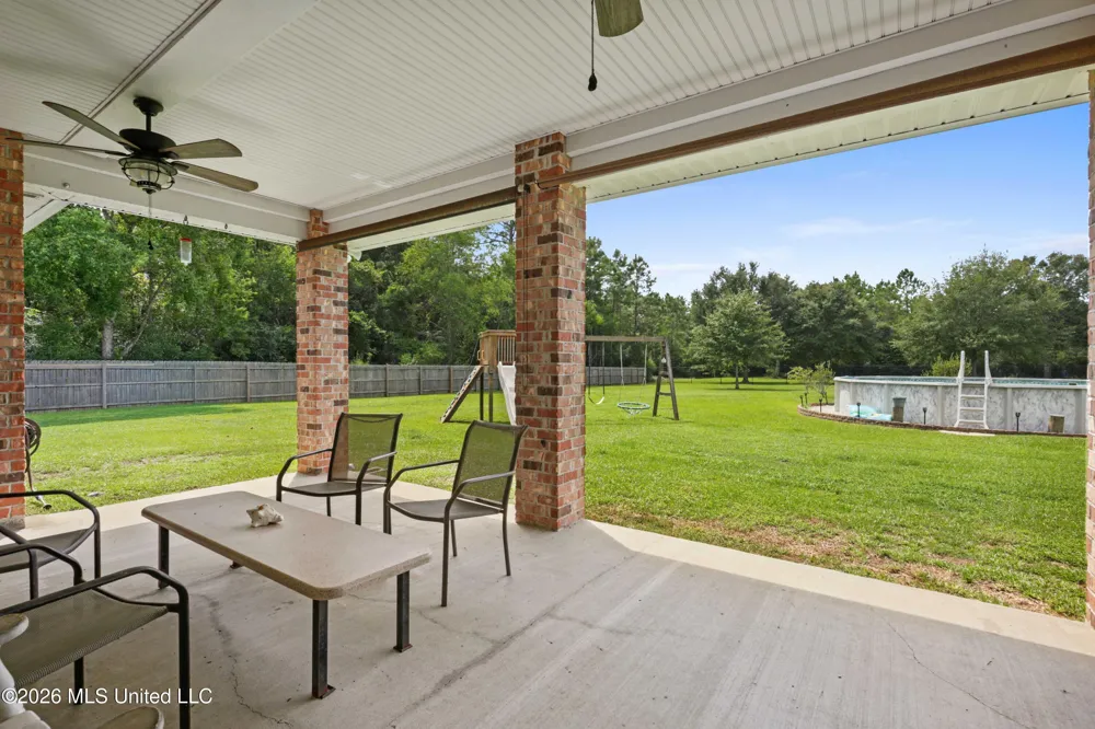 12231 E Pointe Drive Picayune, MS 39466