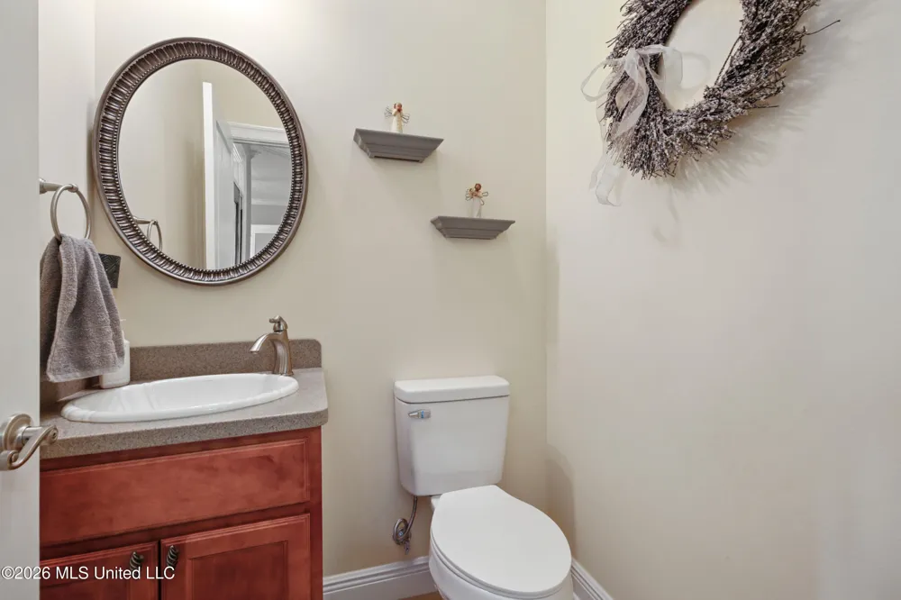 12231 E Pointe Drive Picayune, MS 39466