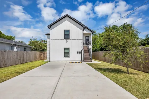 8529 Dosia Street #A