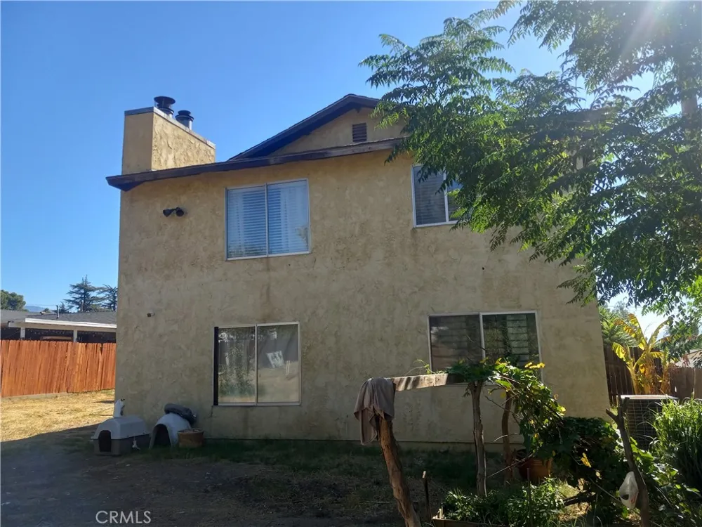 321 Park Banning, CA 92220