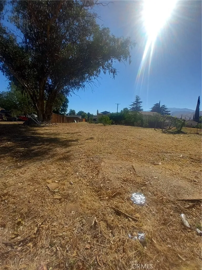321 Park Banning, CA 92220