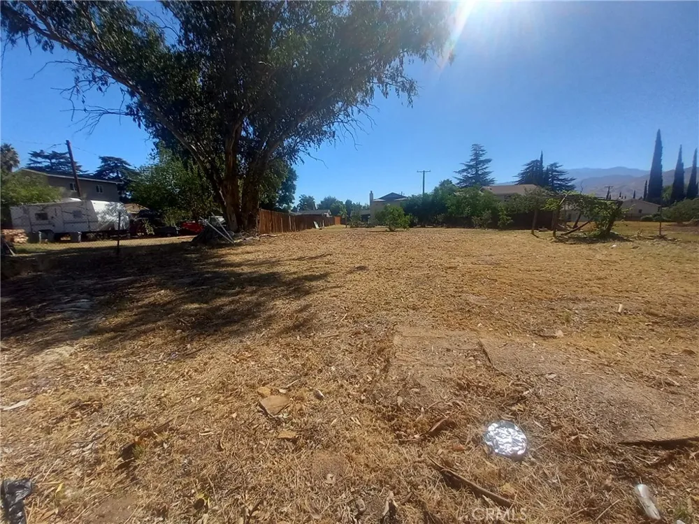 321 Park Banning, CA 92220