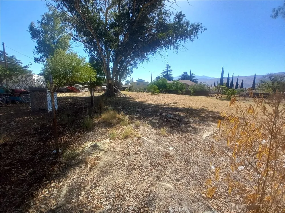 321 Park Banning, CA 92220