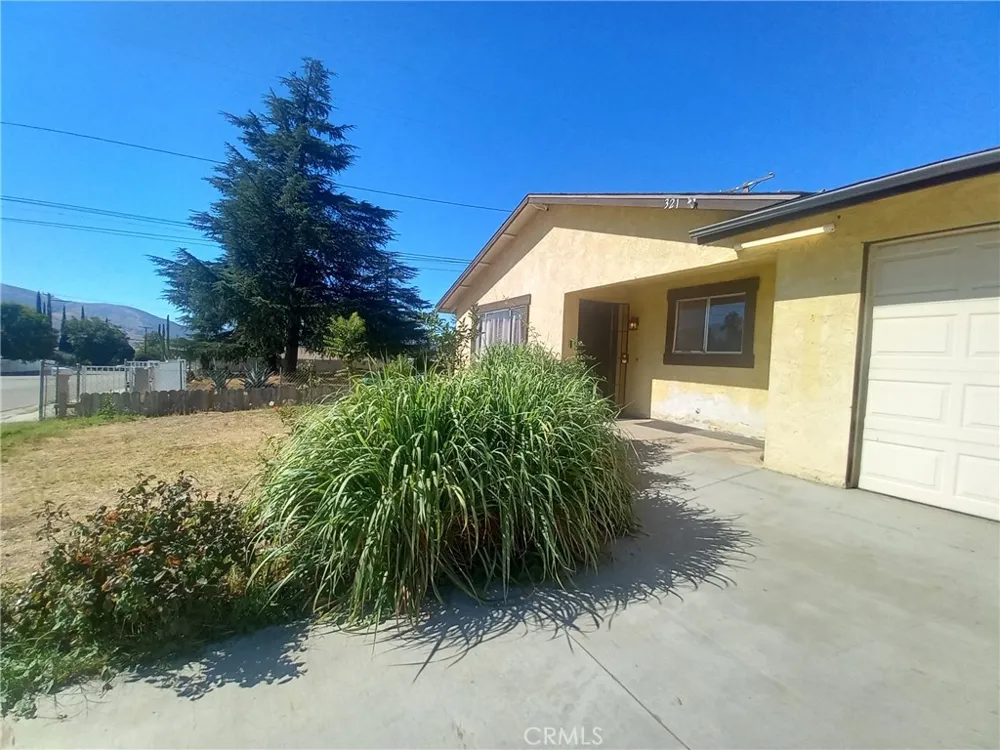 321 Park Banning, CA 92220