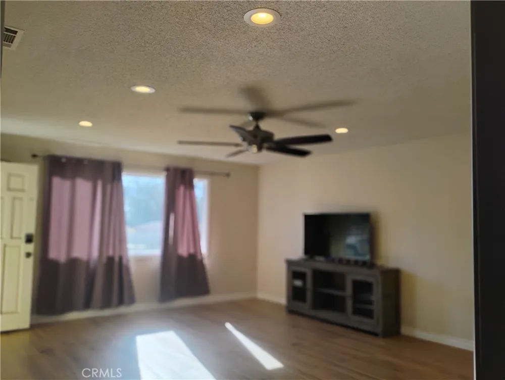 321 Park Banning, CA 92220