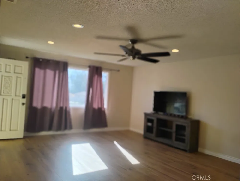 321 Park Banning, CA 92220