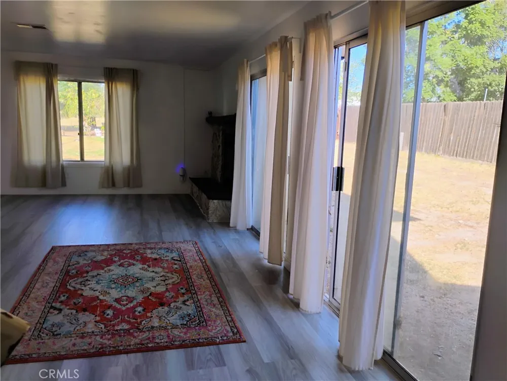 321 Park Banning, CA 92220