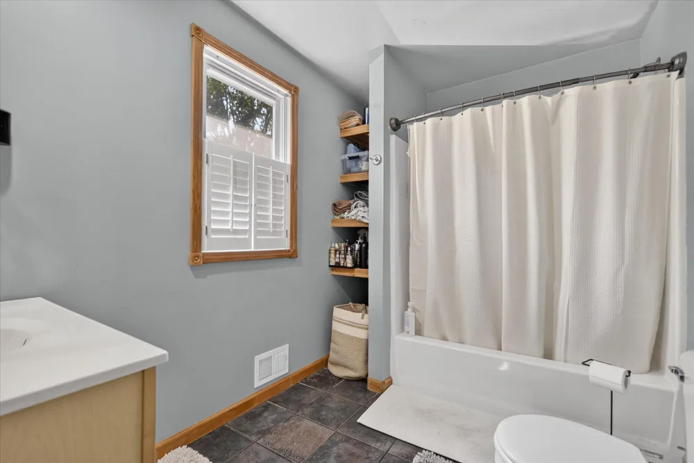 500 Hume Boulevard Lansing, MI 48917