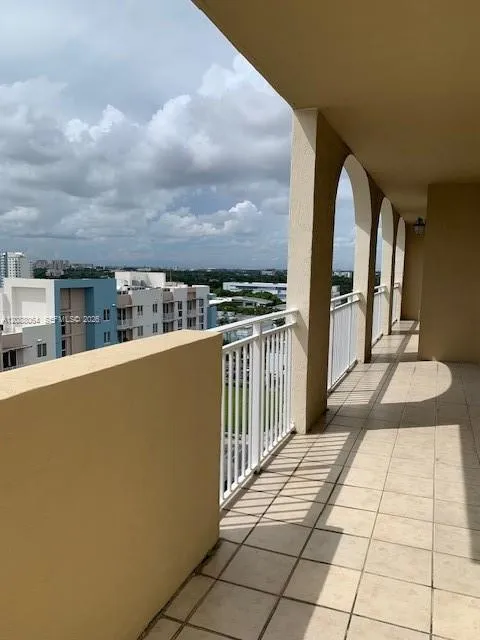 2425 SW 27th Ave #1406 Miami, FL 33145