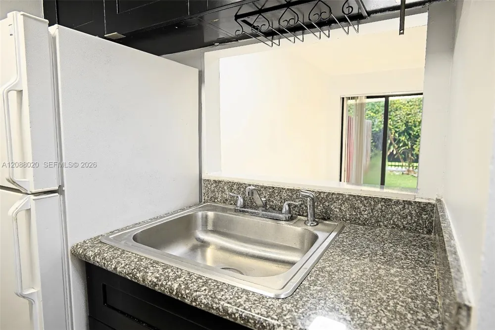 4271 NW 11th St #2 Miami, FL 33126