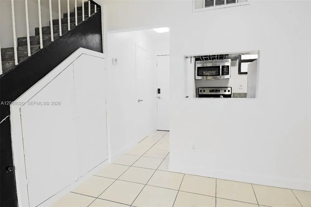4271 NW 11th St #2 Miami, FL 33126
