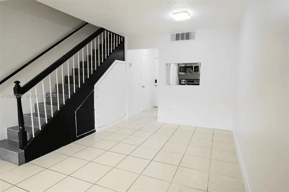 4271 NW 11th St #2 Miami, FL 33126