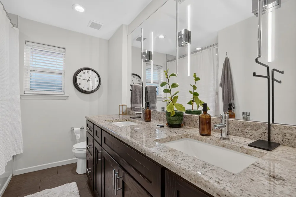 1610 Cecil Drive Carrollton, TX 75006