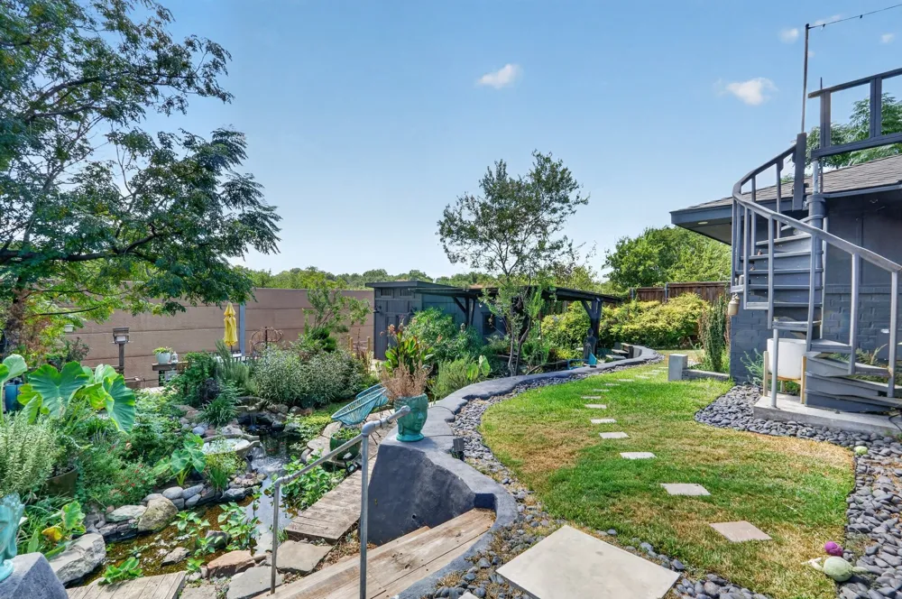 1610 Cecil Drive Carrollton, TX 75006