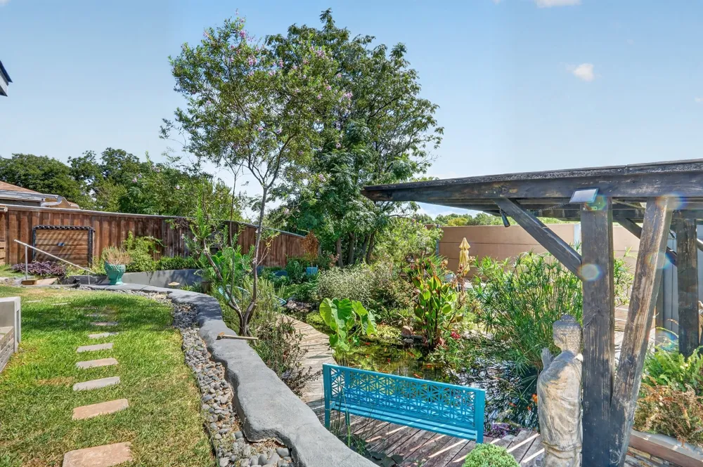 1610 Cecil Drive Carrollton, TX 75006