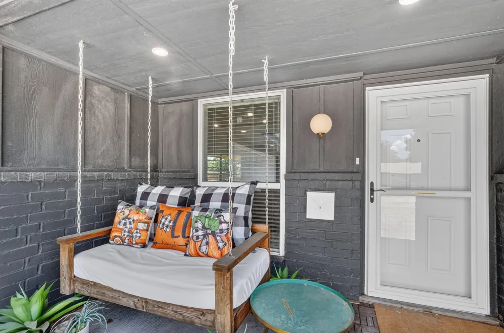 1610 Cecil Drive Carrollton, TX 75006