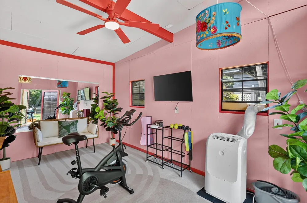 1610 Cecil Drive Carrollton, TX 75006