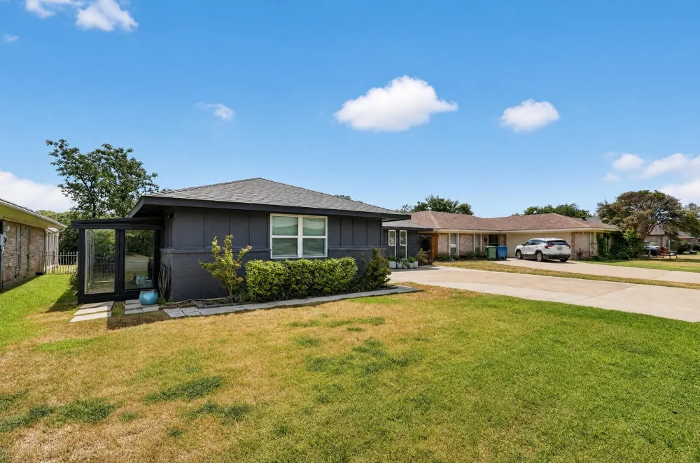 1610 Cecil Drive Carrollton, TX 75006
