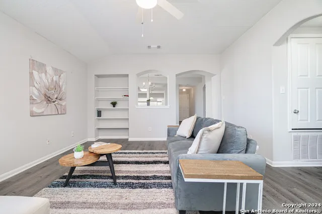 735 CORMORANT San Antonio, TX 78245