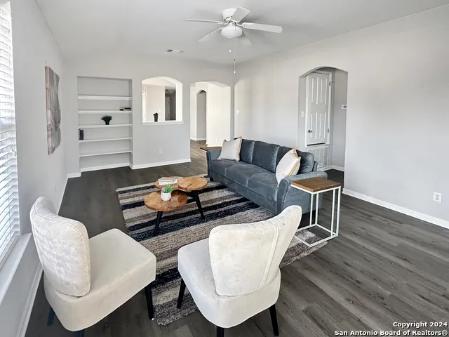 735 CORMORANT San Antonio, TX 78245