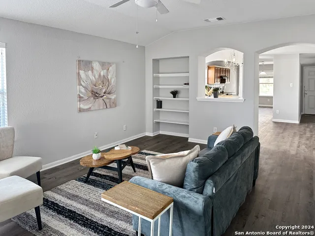735 CORMORANT San Antonio, TX 78245