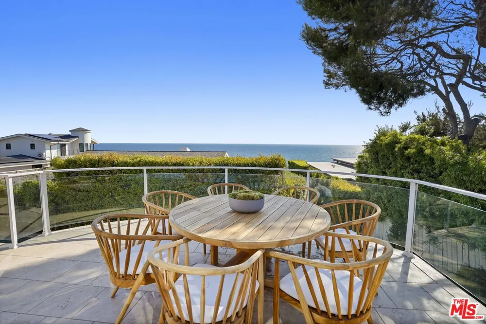7335 Birdview Avenue Malibu, CA 90265