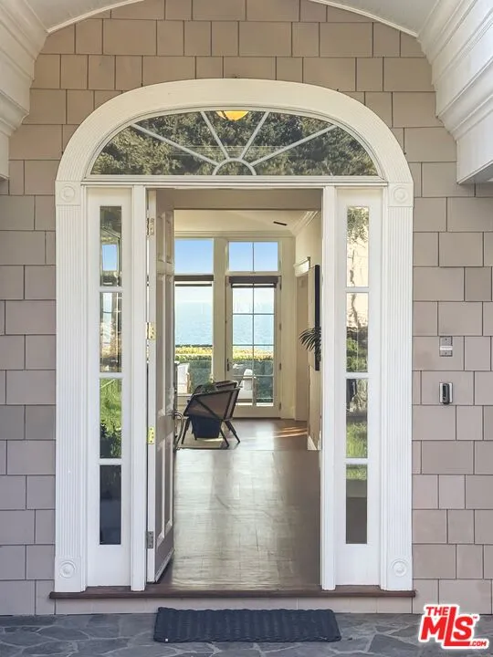 7335 Birdview Avenue Malibu, CA 90265