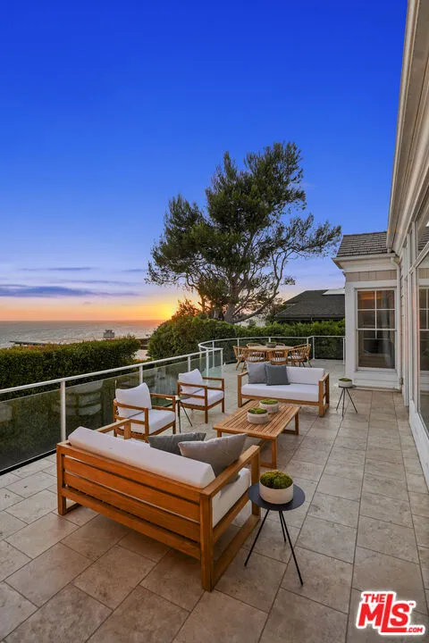 7335 Birdview Avenue Malibu, CA 90265