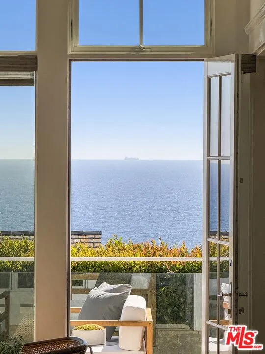 7335 Birdview Avenue Malibu, CA 90265