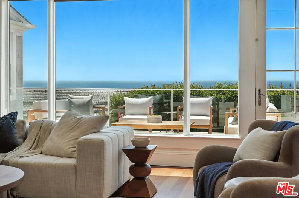 7335 Birdview Avenue Malibu, CA 90265