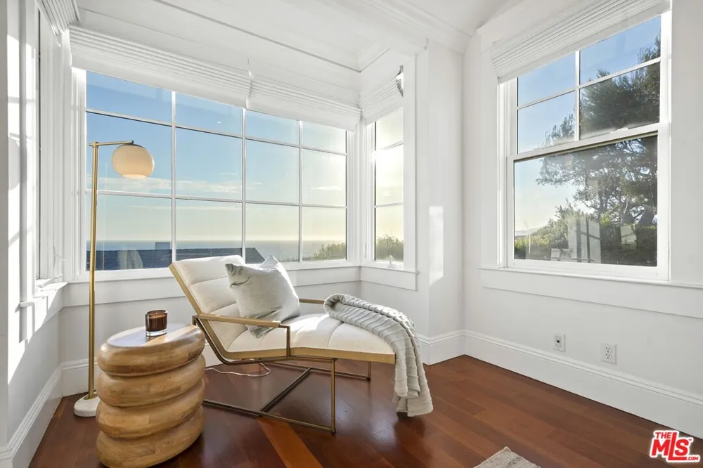 7335 Birdview Avenue Malibu, CA 90265