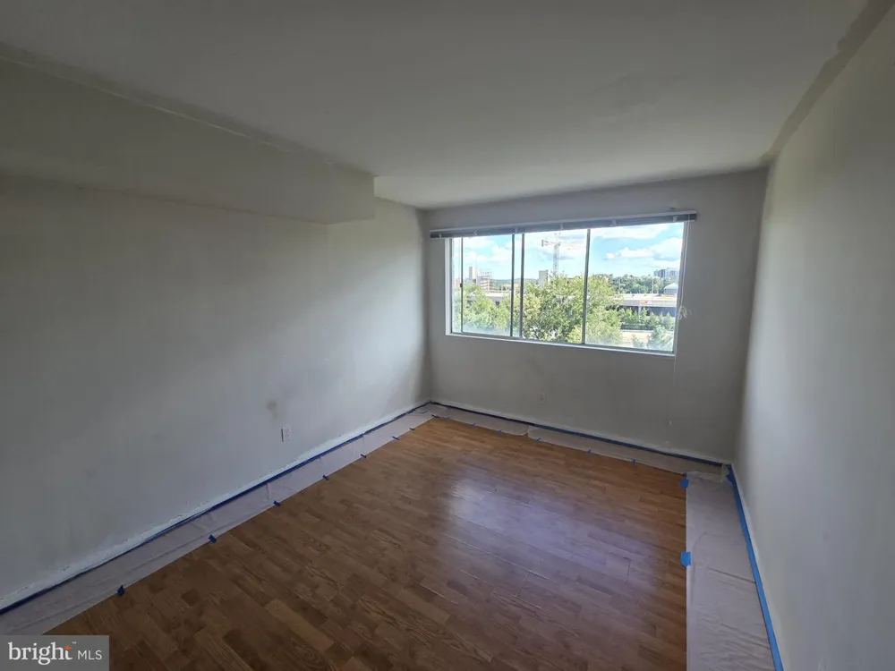 5801 QUANTRELL AVENUE #508 Alexandria, VA 22312