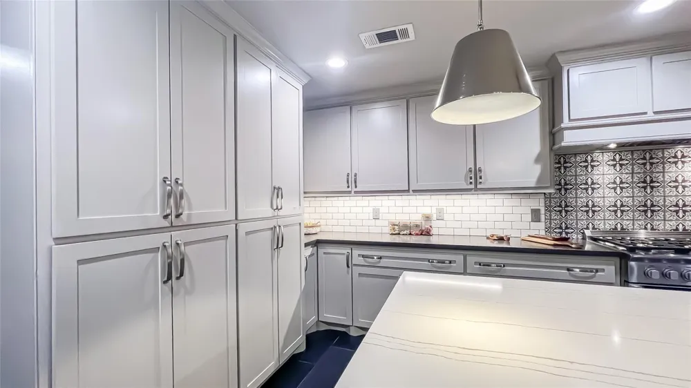 1106 Kipp Avenue Kemah, TX 77565