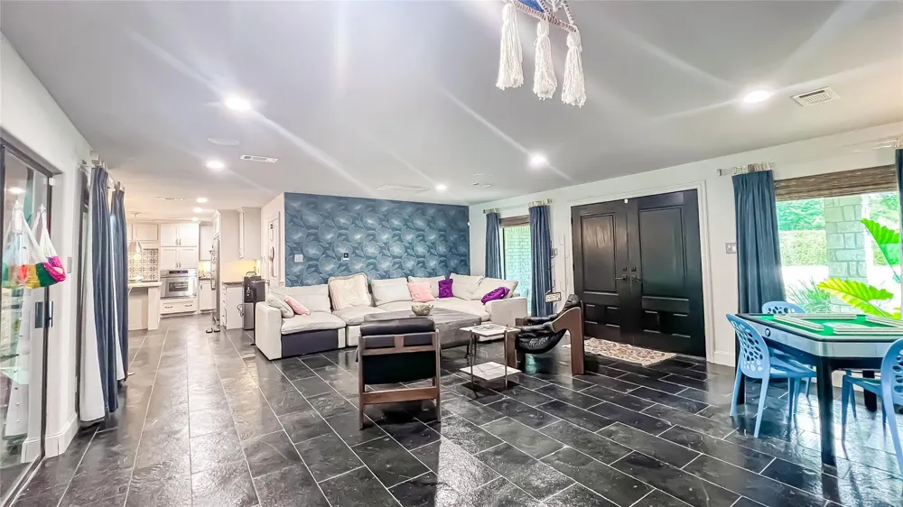 1106 Kipp Avenue Kemah, TX 77565