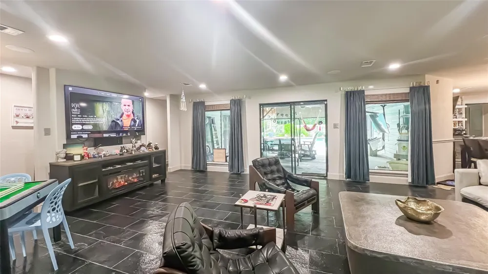 1106 Kipp Avenue Kemah, TX 77565