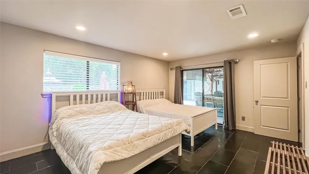 1106 Kipp Avenue Kemah, TX 77565